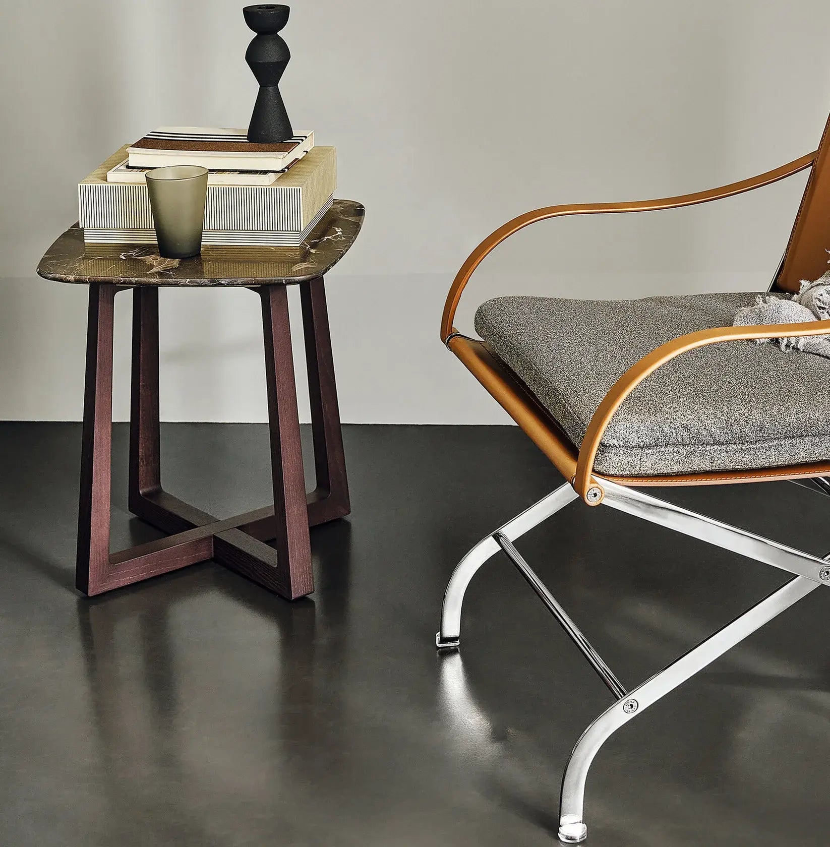 Gipsy Center And Side