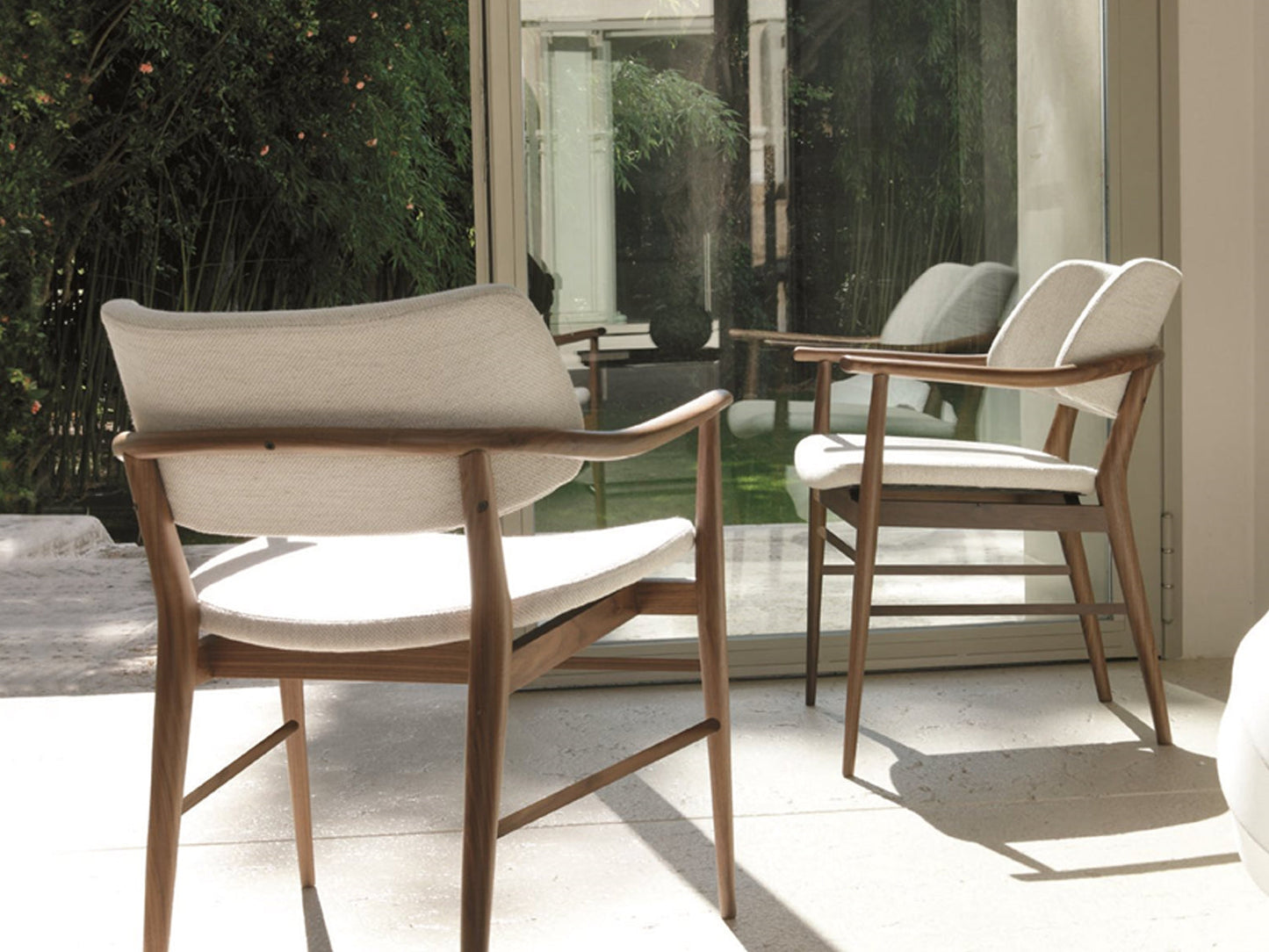 Nissa Armrest Chair