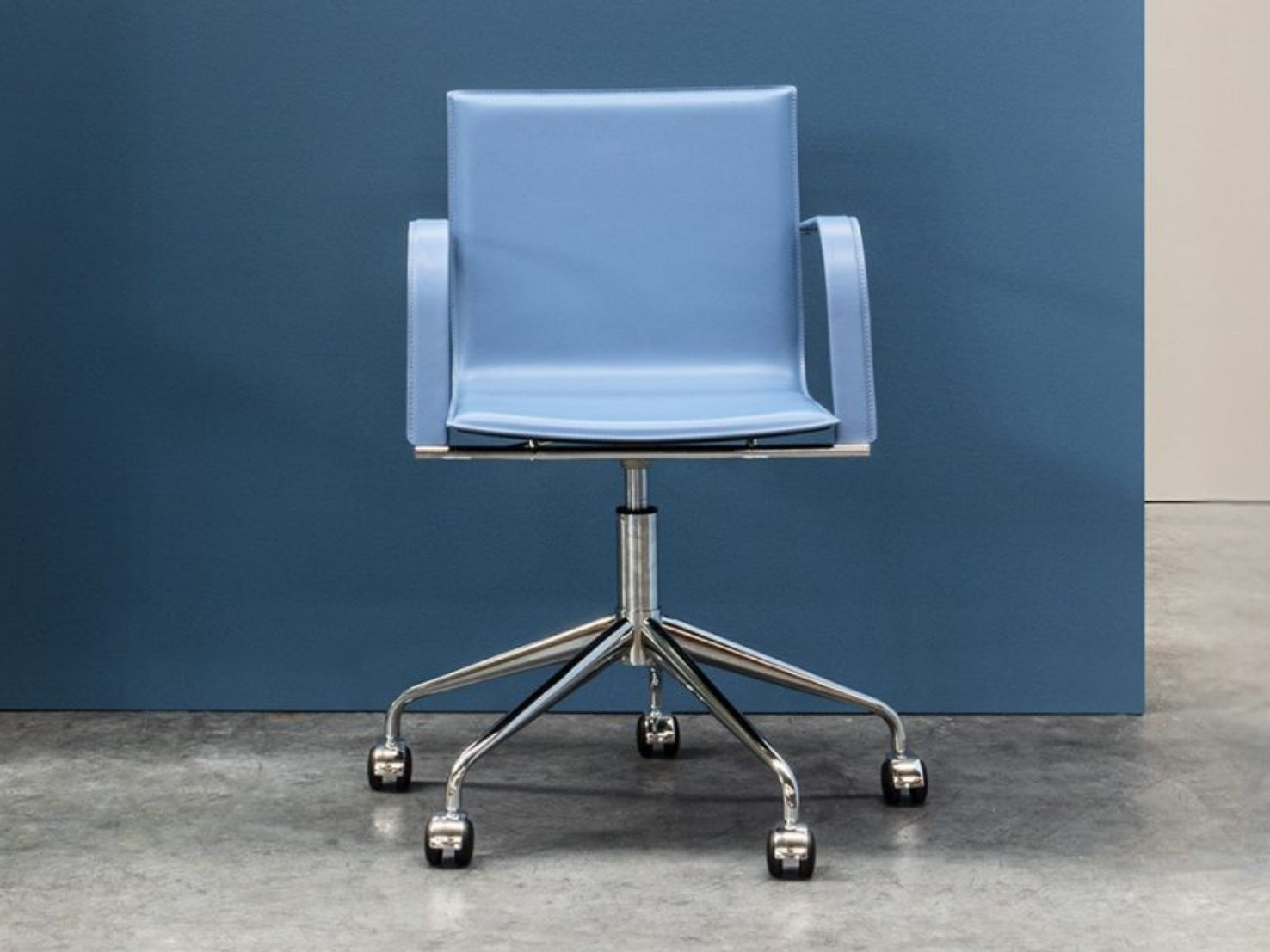 Galena-R Swivel with Castors Chair