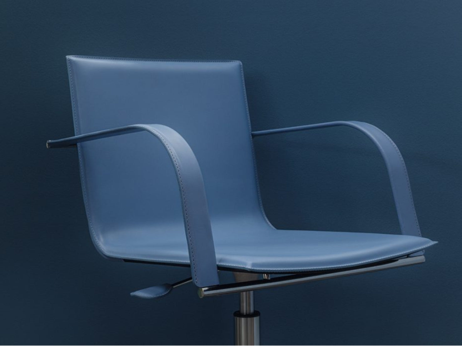 Galena-R Swivel with Castors Chair