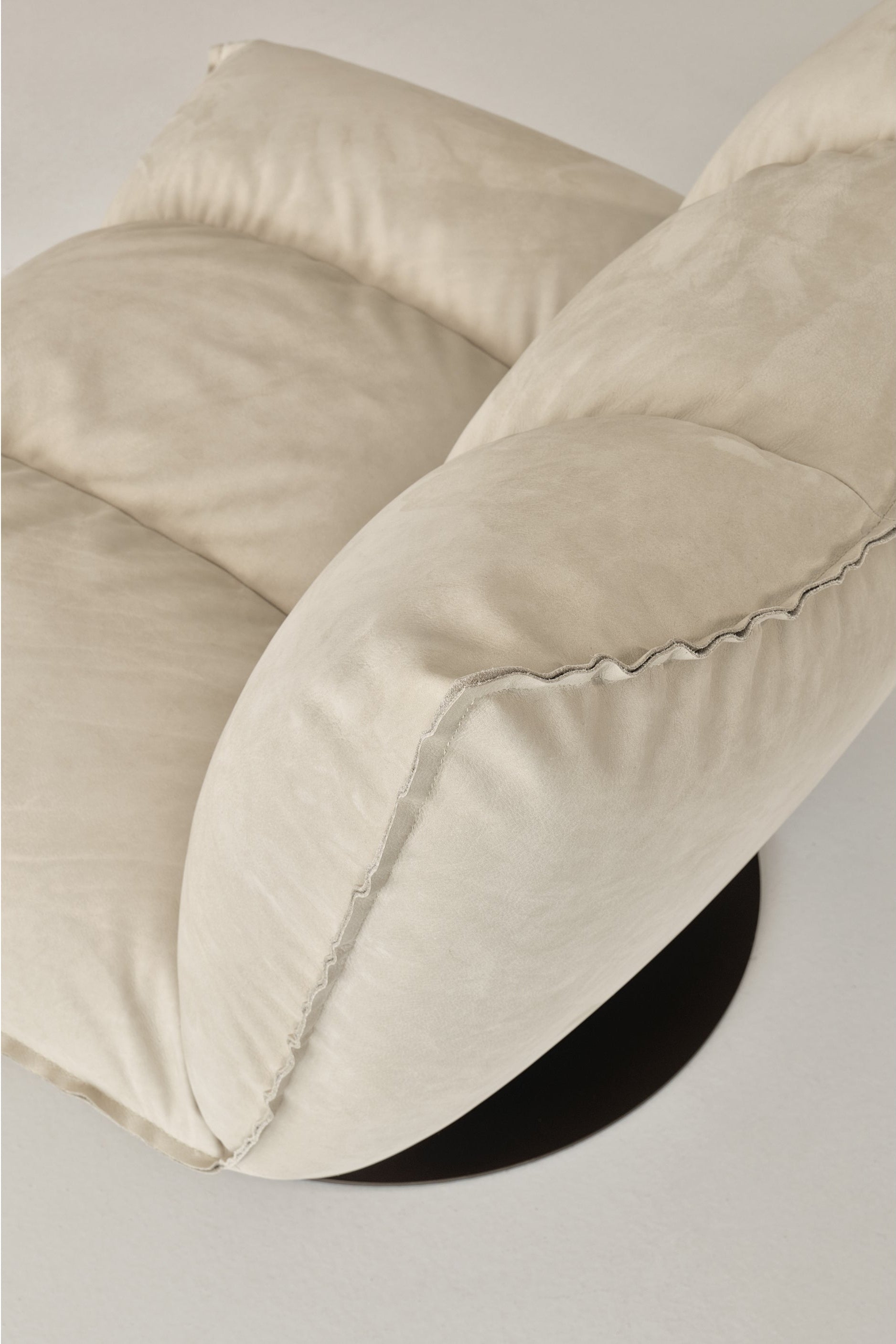 Dock Swivel Armchair