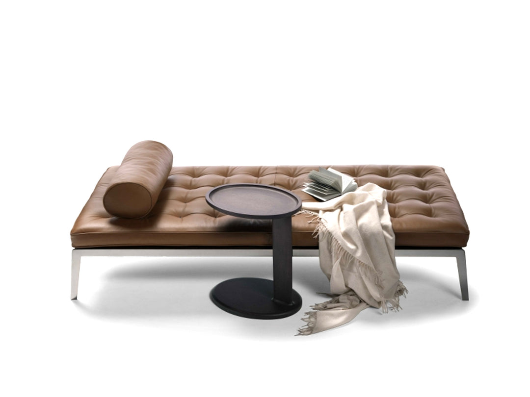 MAGI bench with roll cushion