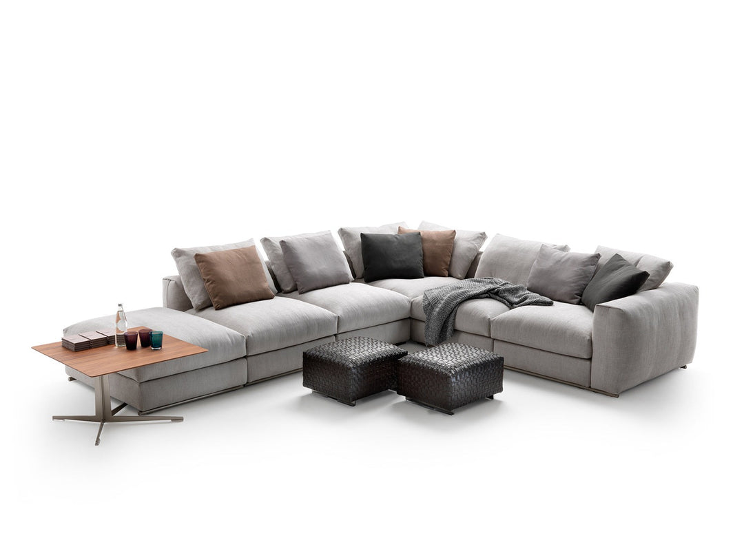 ASOLO sectional sofa