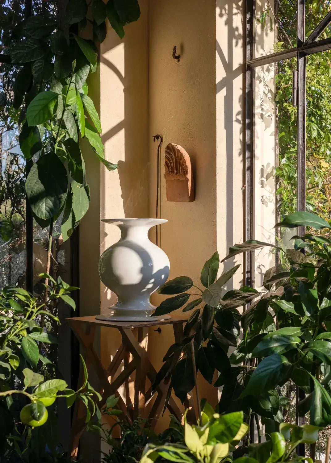 Vasco Ceramica Glazed White Vase