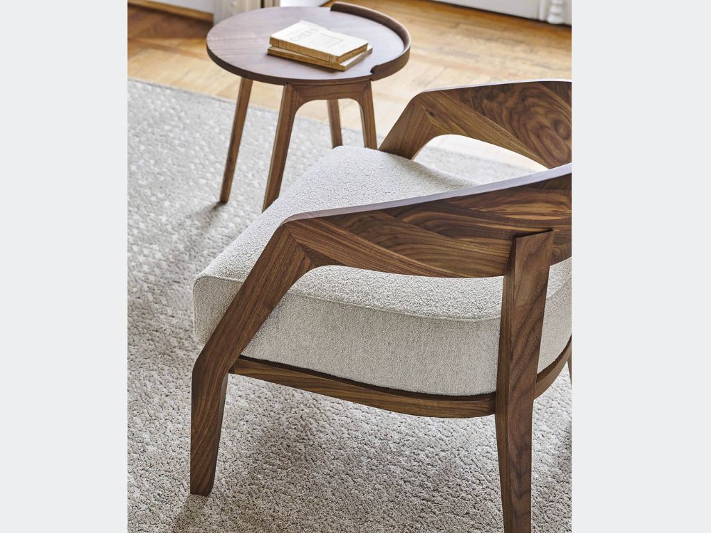 Alba Armchair