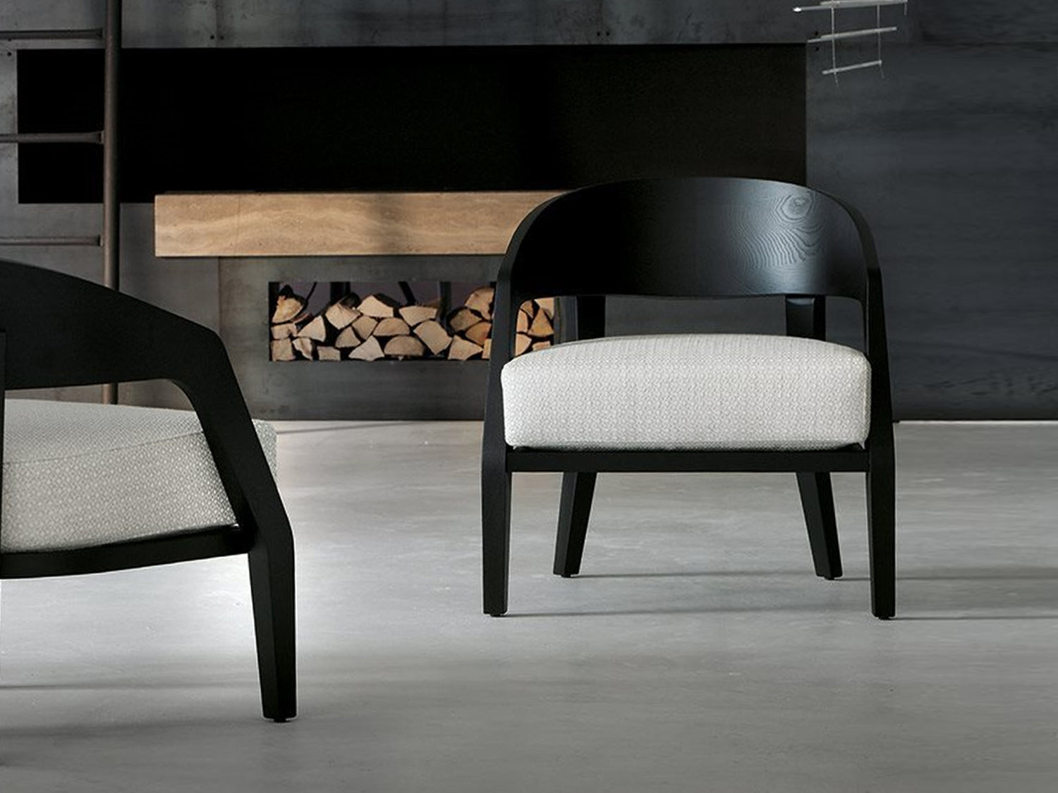 Alba Armchair