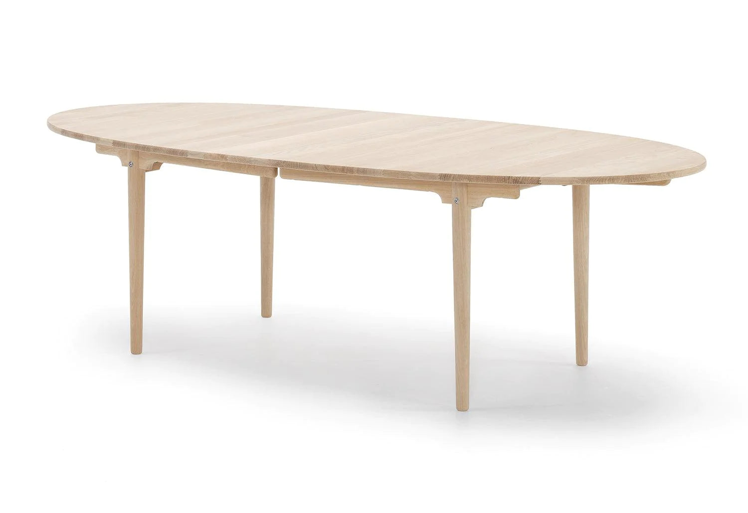 Ch339 Extendible Oval Table, 1962
