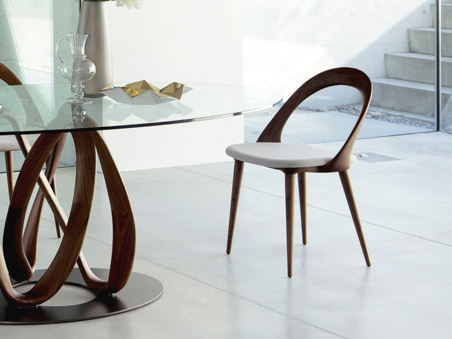 Ester Chair