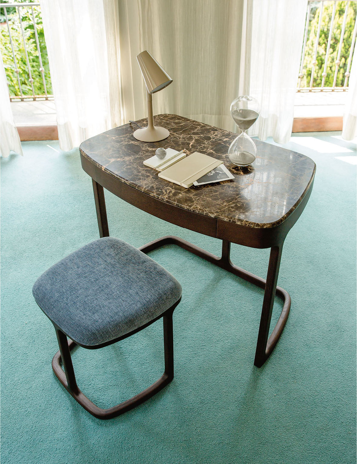 Maskara Coiffeuse Desk