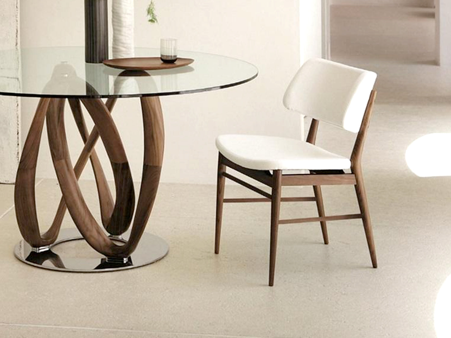 Nissa Chair