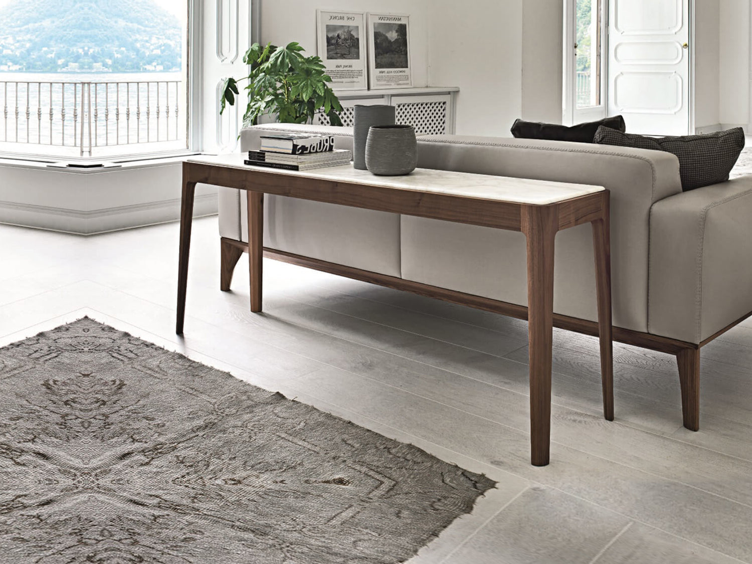 Ziggy 4 H61 Low Console